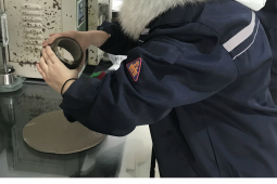 企業(yè)安全有序復工，新員工用實驗了解產(chǎn)品